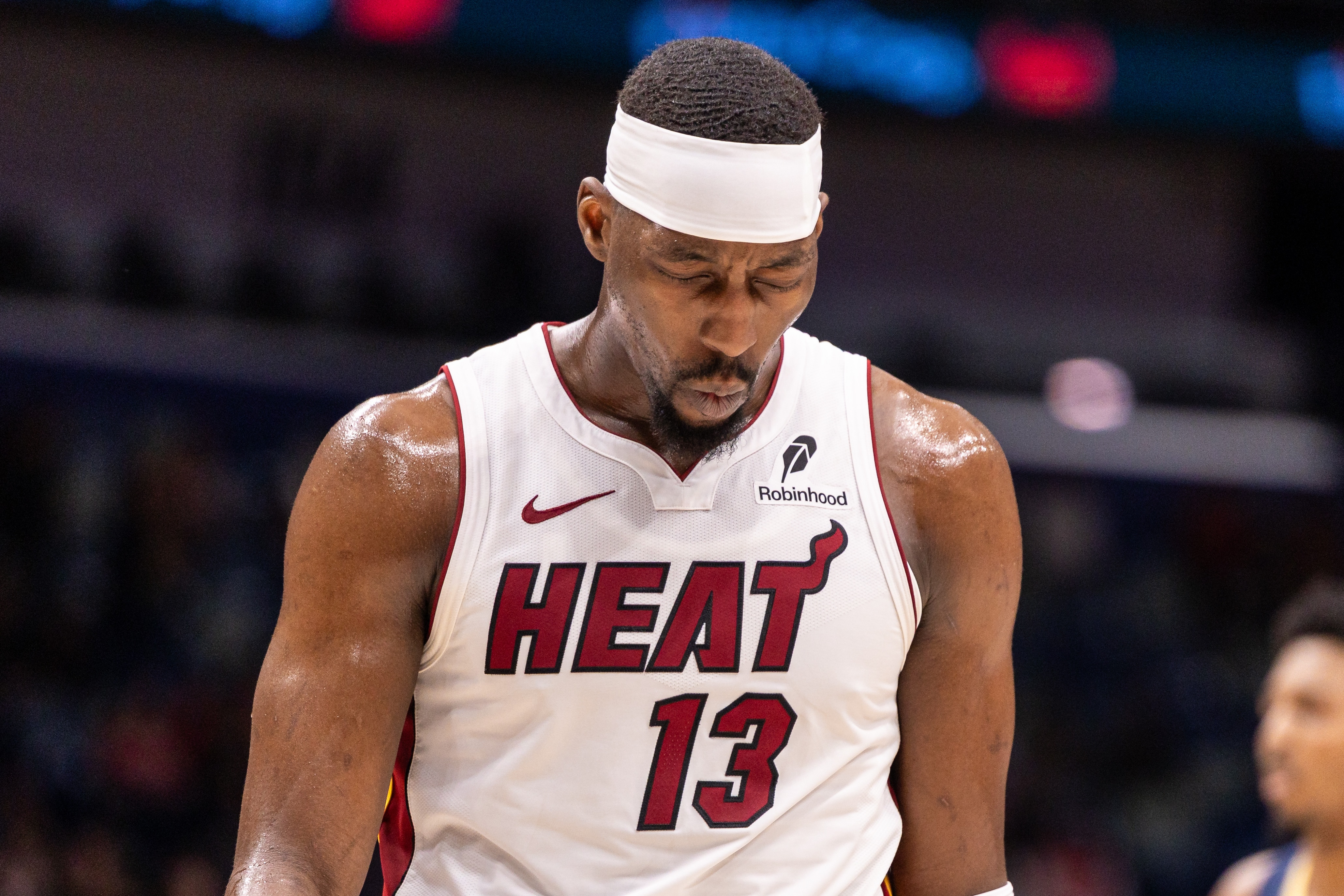 kaiyun-阿德巴约砍至少23分9板6断 热火队已5年未出现&上次也是他所创造